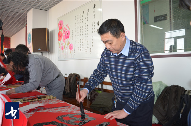 ‘结对子 种文化’天津市书法家送万福进万家”