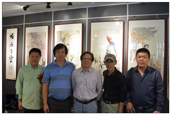 《迎双节津门书画家精品展》在天津雅闳轩开幕