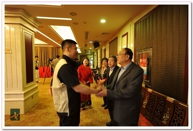 爱新觉罗•毓峋收徒穆怀钢拜师仪式在天津华夏